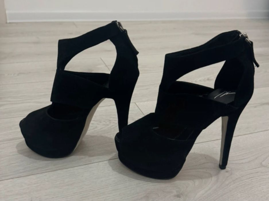 Pantofi