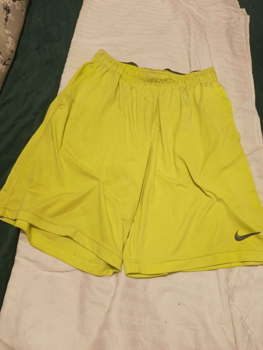 Pantaloni scurți sala Nike drytifit L