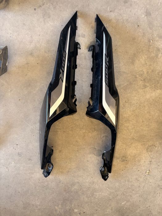 Piese Honda CBR 500 RA 2105-2019 ( rezervor; carene; capace motor)