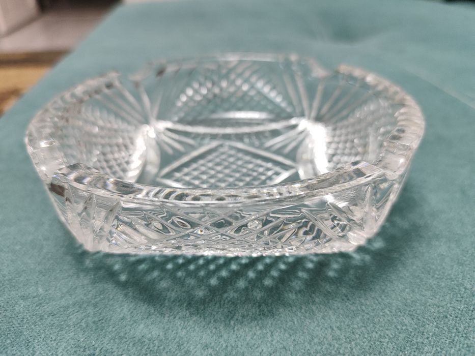 Бесплатно отдам посуду