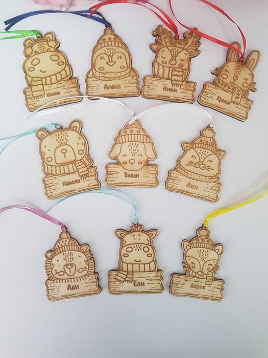 Подаръци за ученици, учители, деца, изработени с персонализация