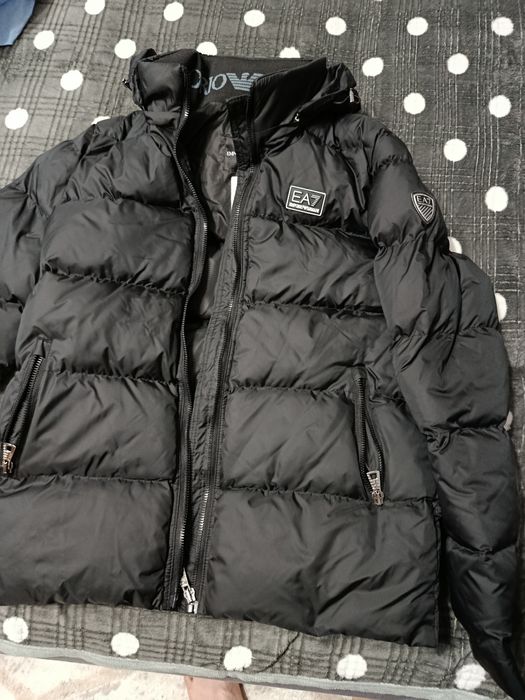 Продам мужскую зимнюю куртку.