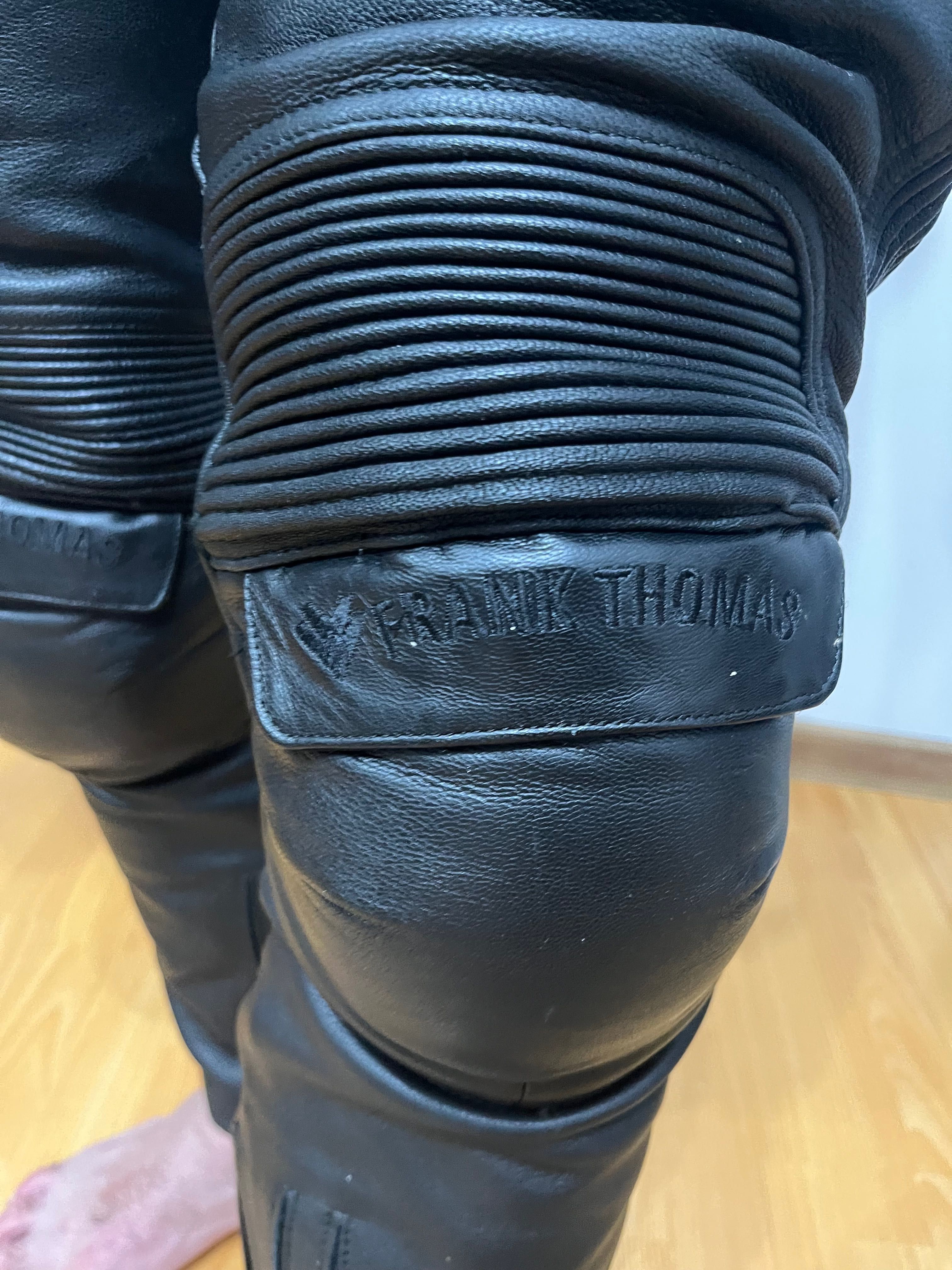 Pantaloni de piele cu protecții