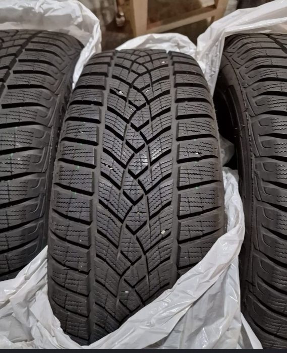 Roti iarna Borbet 5×112  215/55/17 Volkswagen Passat Skoda Superb Octa