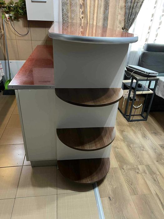 Vand insula de bucatarie cu bar