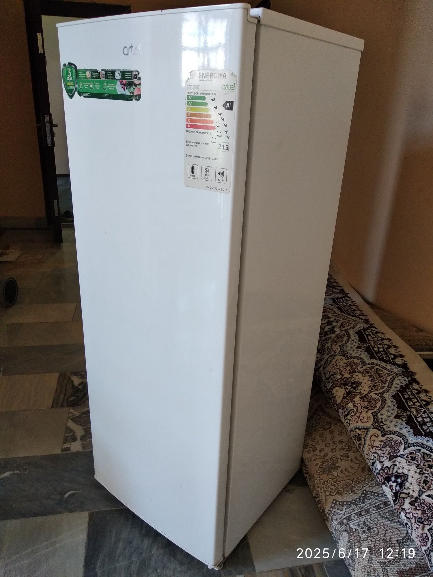 Artel xolodilnik sotiladi