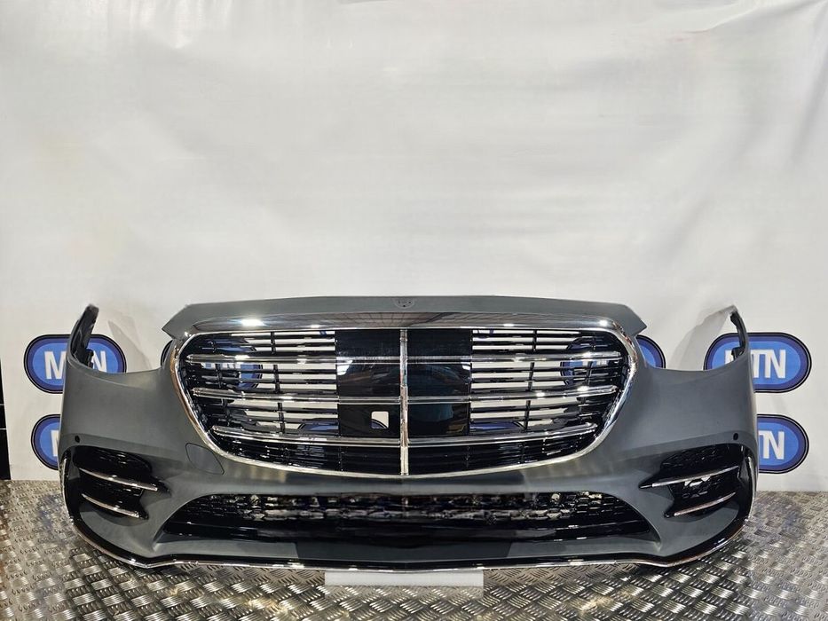 W223 AMG  Предна броня с решетка оборудвана