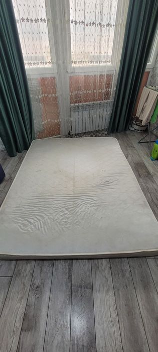 Продам матрас двух спальный