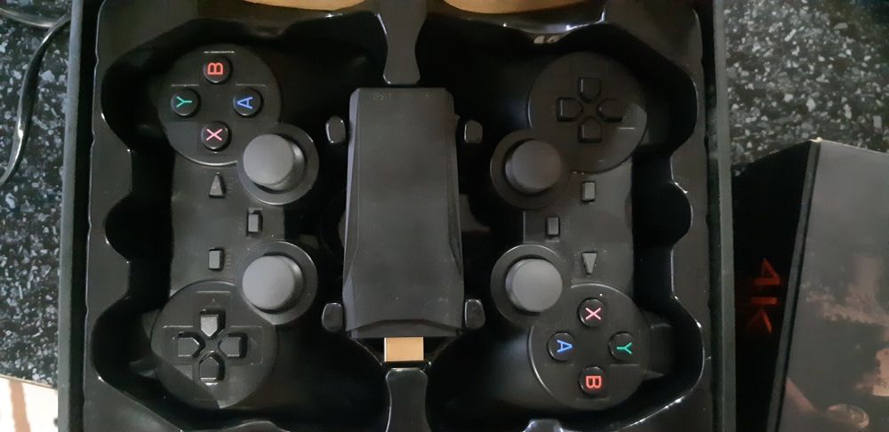 Продам геймпад и роутер