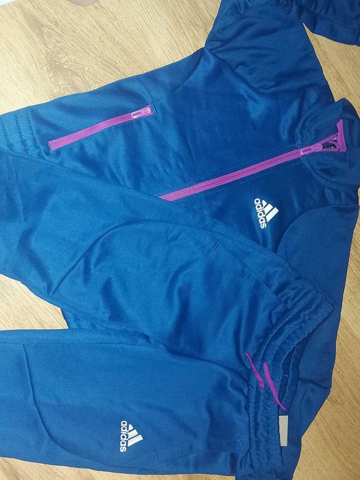 Нов детски оригинален adidas екип 116 размер