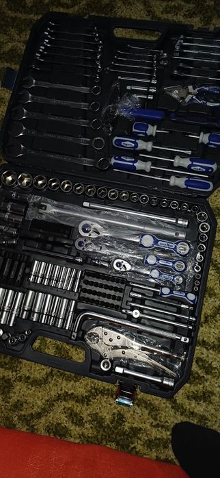 Продам набор ключи