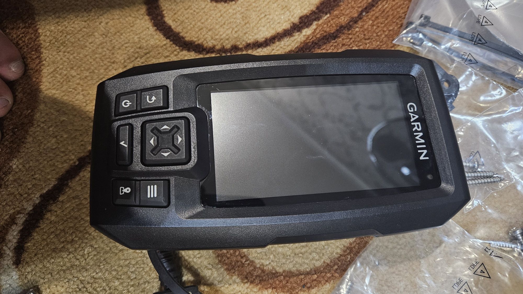 Эхолот Garmin STRIKER Vivid 4cv + transducer