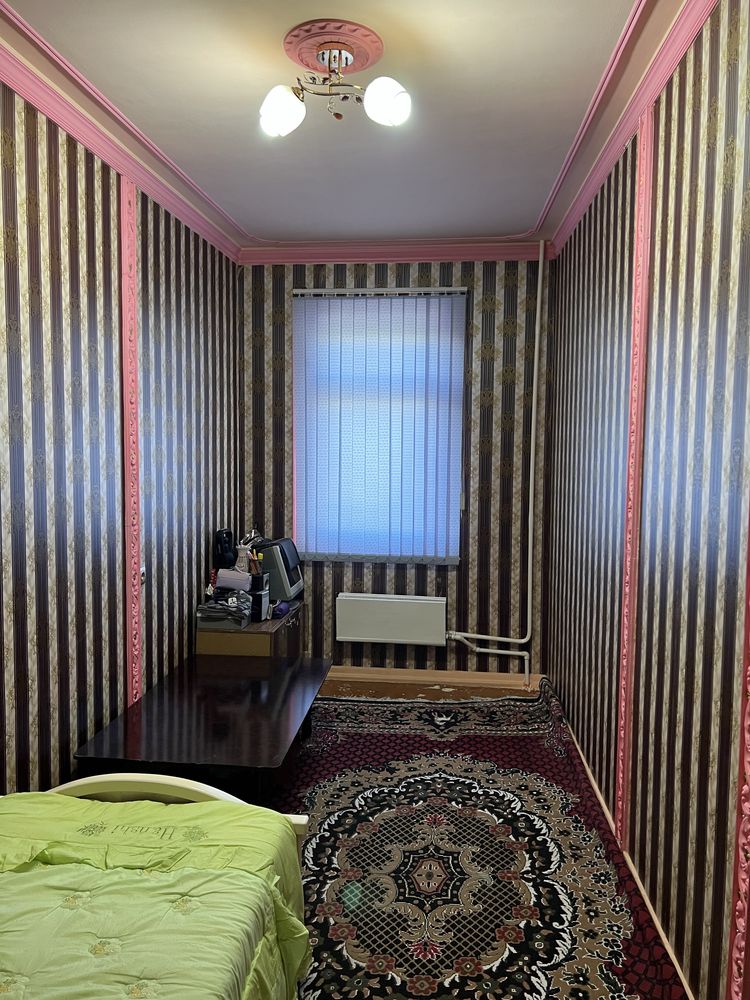 Tinchlik Merto 4 xona Dom sotiladi  98kv