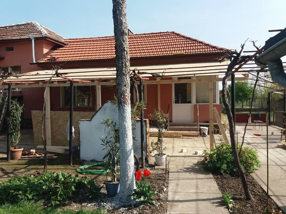 EXECUTĂM ACOPERIȘURI ORICE TIP

Montaj tiglă metalică

Reparatii acope