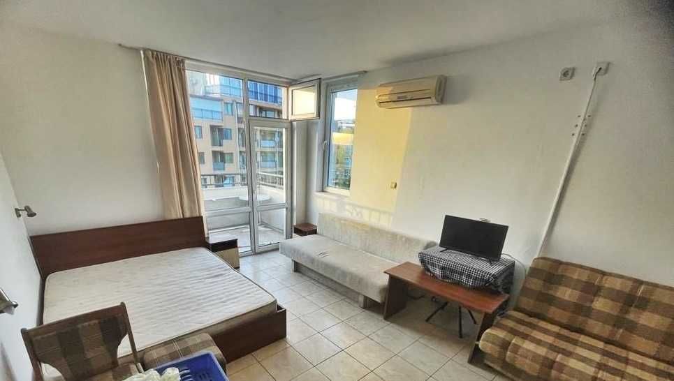 Продава се Едностаен апартамент в к.к. Слънчев бряг - 40 кв.м за 900 €/кв.м - Снимка #1
