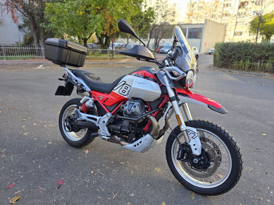 Moto Guzzi V85 TT 2024