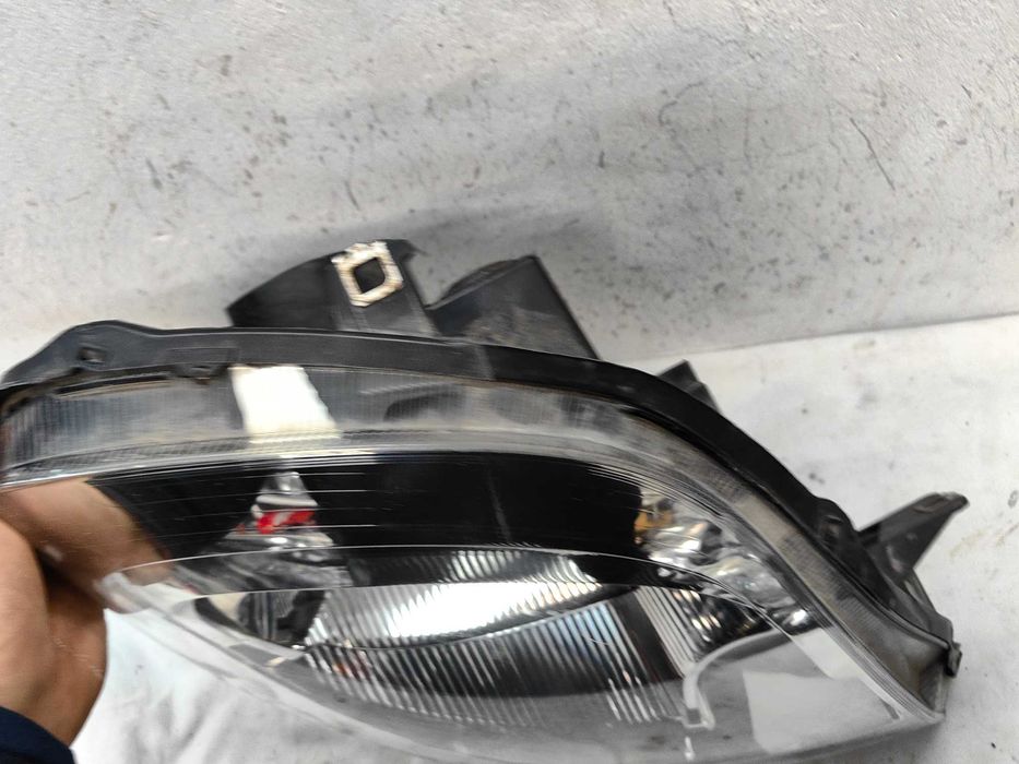 Оригинален фар Opel Vivaro  Renault Trafic