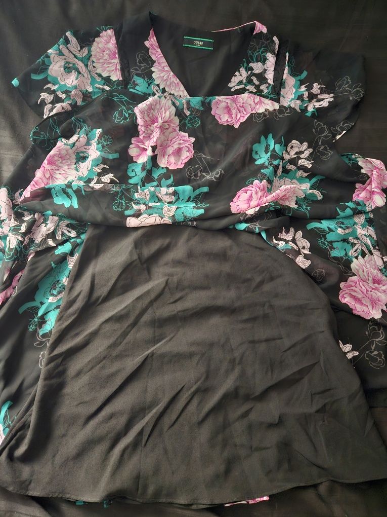 Оригинална рокля Guess