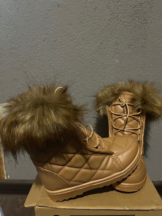 Нови детски ботуши