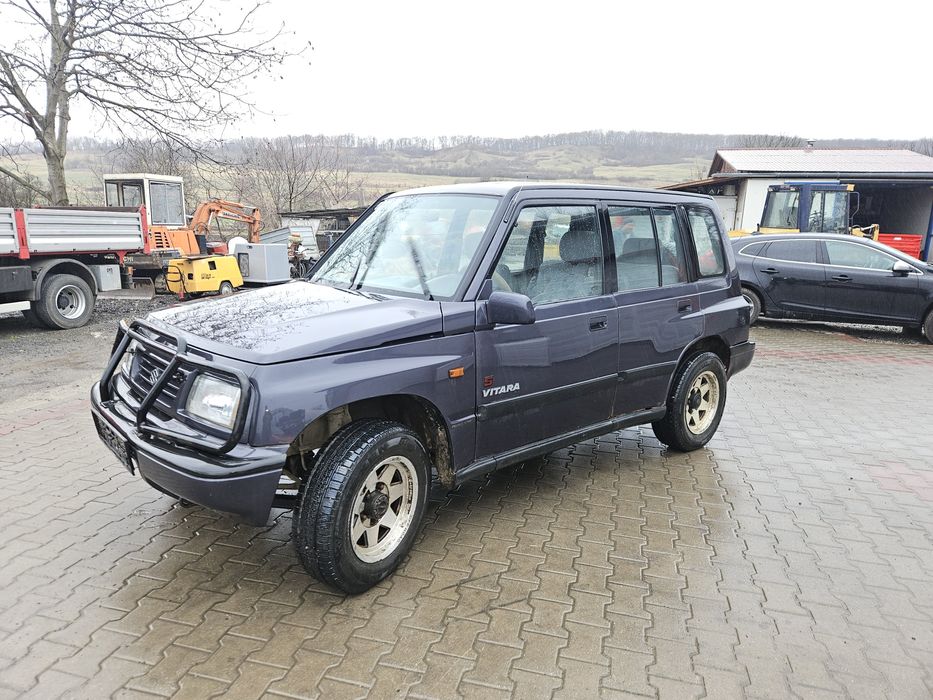 Suzuki vitara 1.6 i, 4 x 4 reductor mic mare