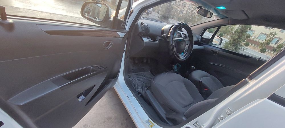 Chevrolet spark 2011