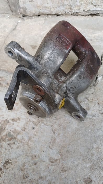 Etrier stînga spate fără motoraș Pasat B6