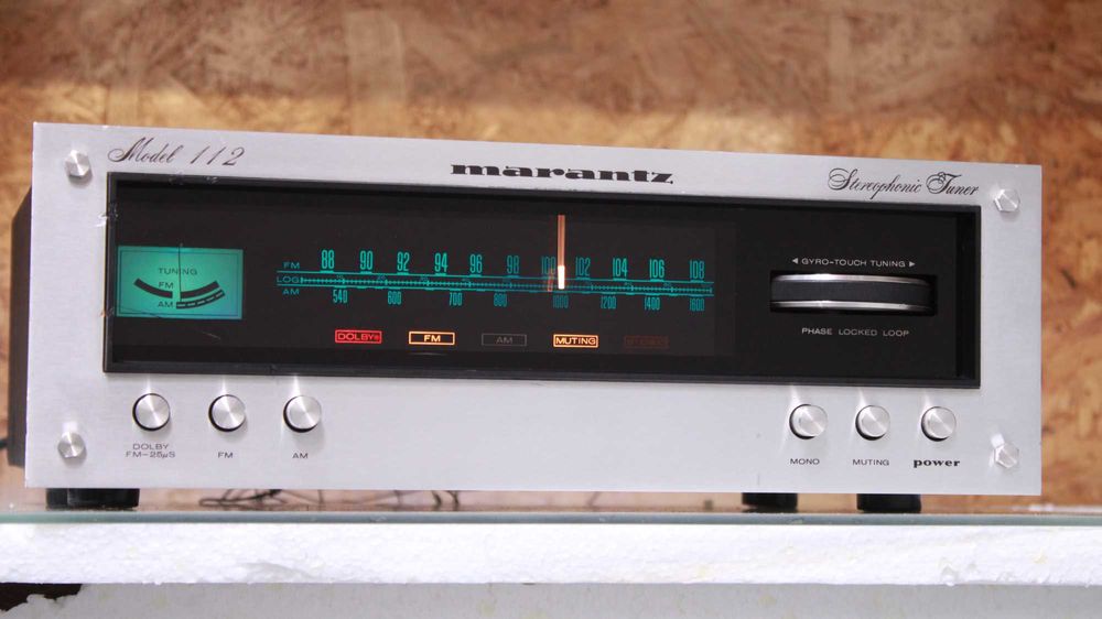 Tuner Marantz 112.