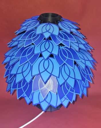Lampă cu frunze printată 3D