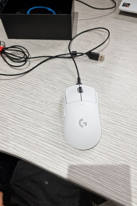 Logitech G Pro X Superlight – бяла