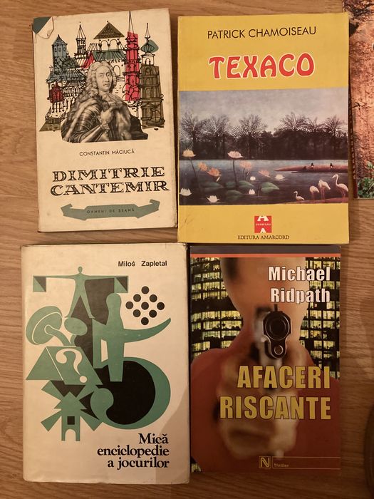Carti 10 lei , noi si vechi