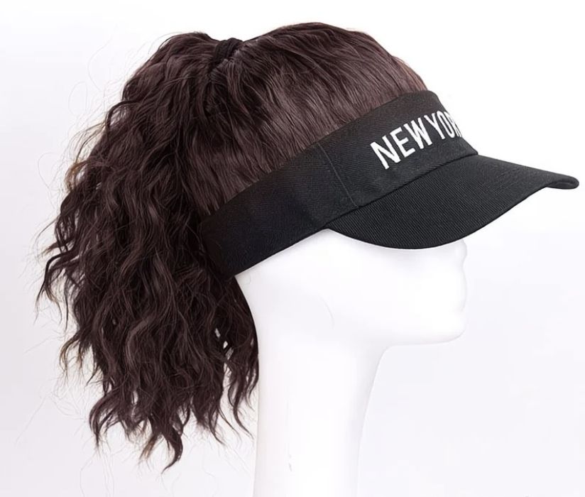 Кепка женская с исскуственным волосом