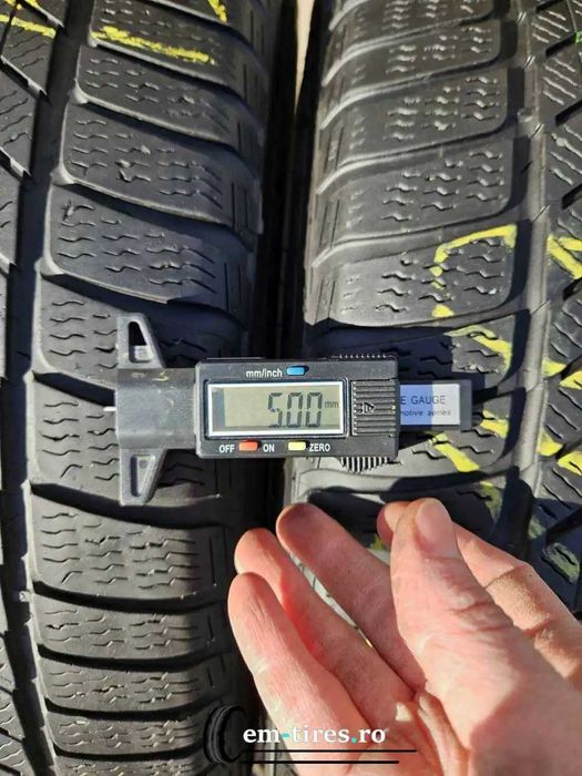 SET 2 Anvelope Iarna 225/45 R19 PIRELLI Sottozero 3 96V - Runflat