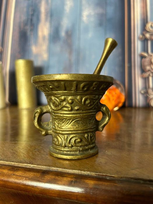 DN800 Piua mica masiva 575 g 7 h si 8 aprox diametru