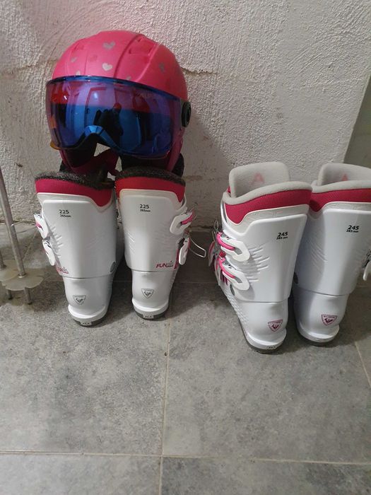 Детски ски, ски обувки и каска