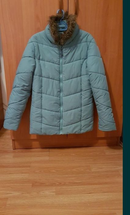 Vând două geci damă