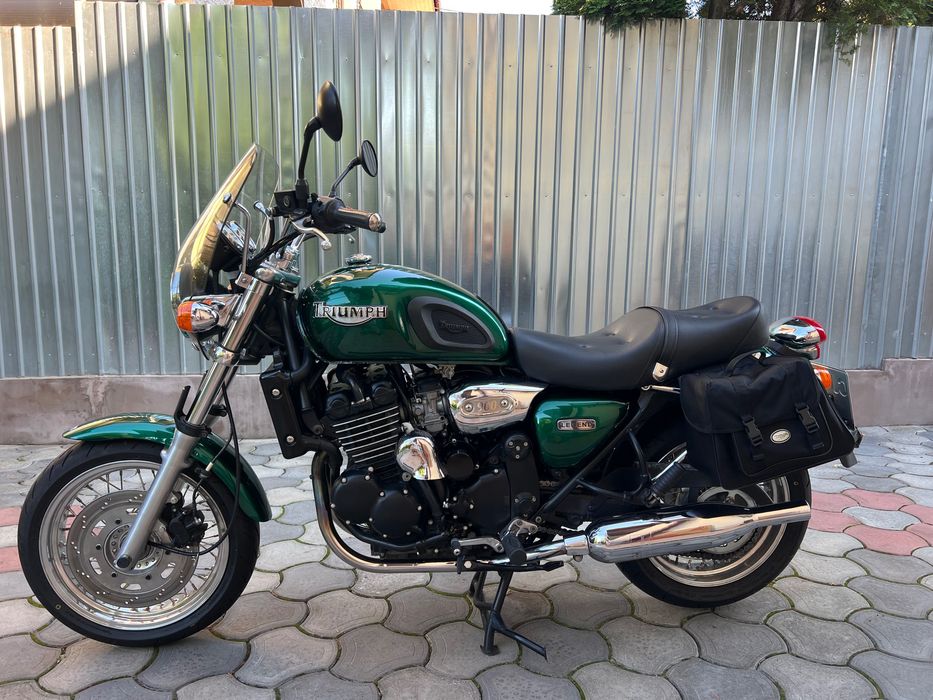 Triumph 900 legend