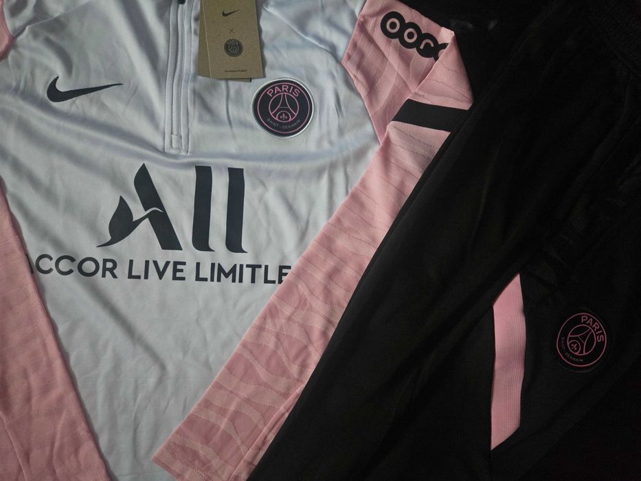 *OFERTA* Compleu PSG roz alb