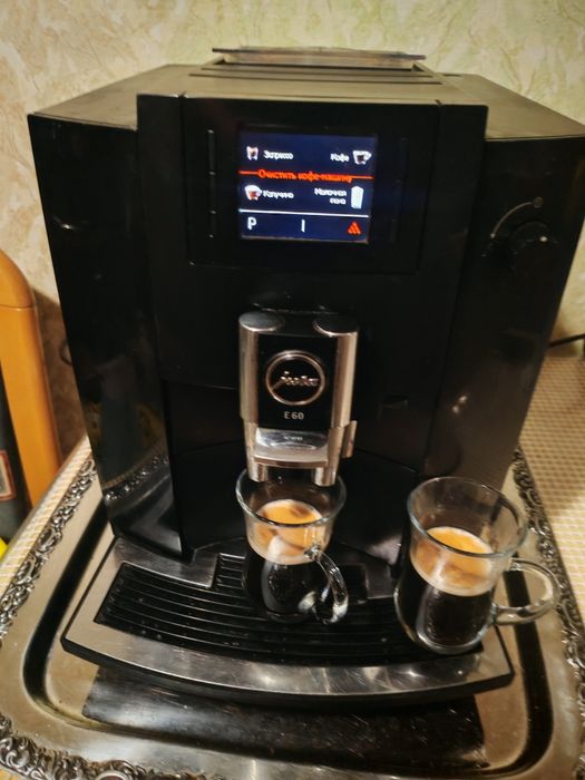 Jura Impressa E60 PianoBlack