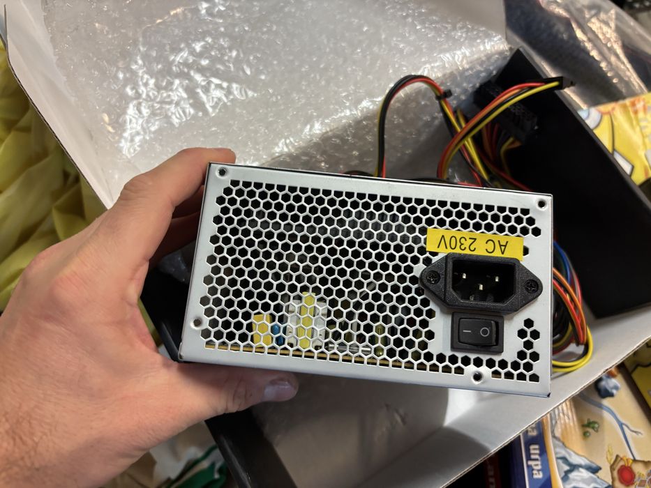 Захранване за компютър