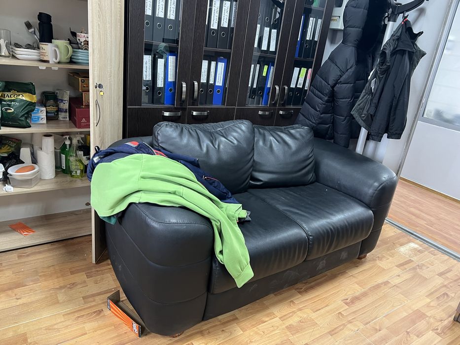 Продаем офисный диван в связи с переездом