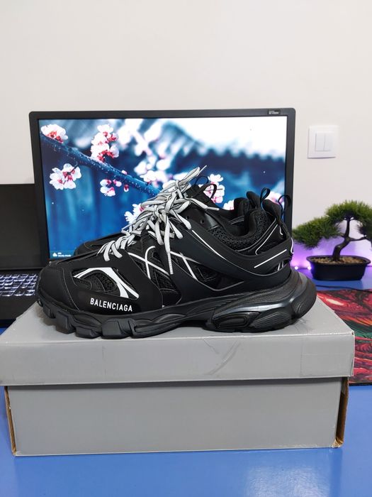 Balenciaga Track