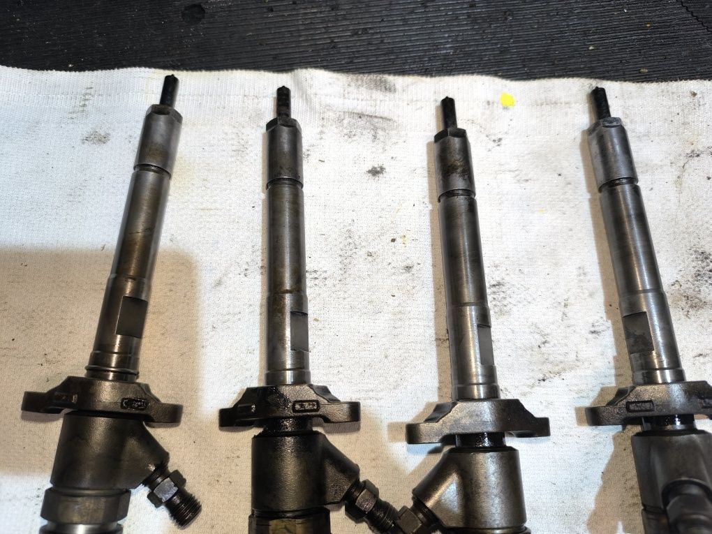 Injector / injectoare 1.6 Tdci / Hdi Peugeot 307 Ford Citroen  Ford