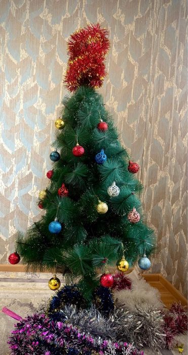 Елка искусственная б/у