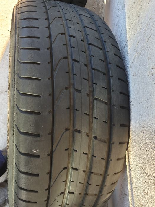 225 40 18 Pirelli vara