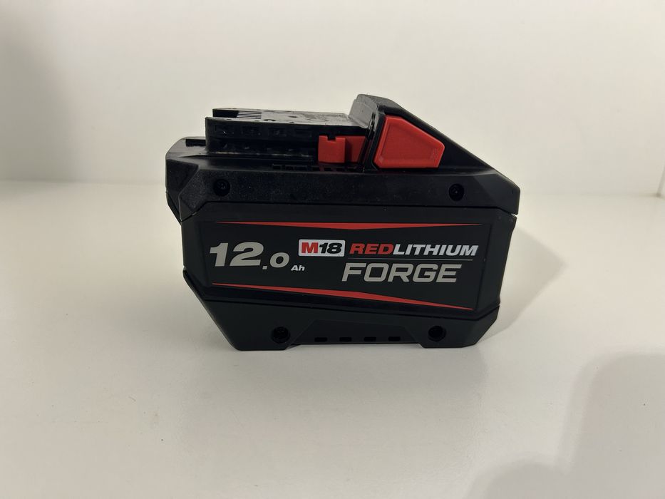 Milwaukee M18 FB 12 acumulator 2024
