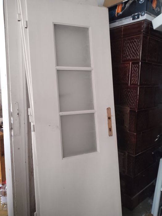 Foaie / foi de ușa din lemn plin sau prevăzute cu sticla