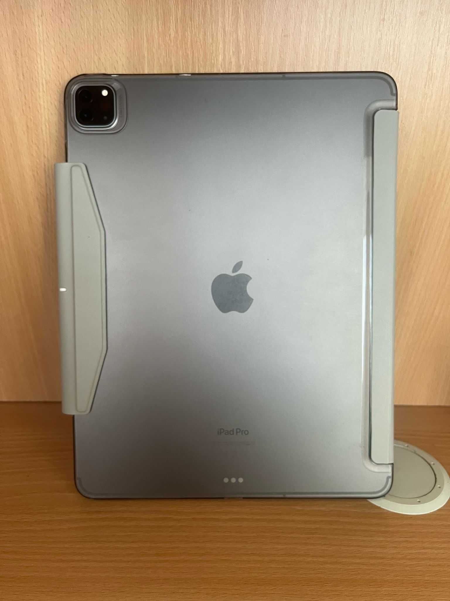 Tableta APPLE iPad Pro 12.9" 6th G, CELULLAR stilou si husa cu factura