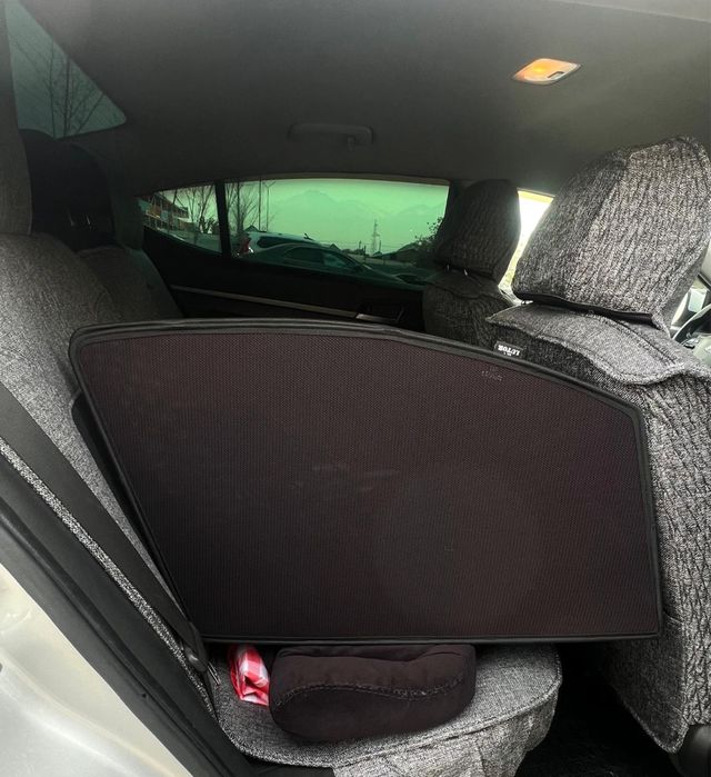 Шторка на камри 55 LUTOR original