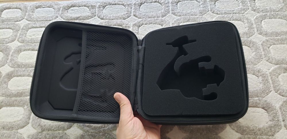 Кутия с цип за макара