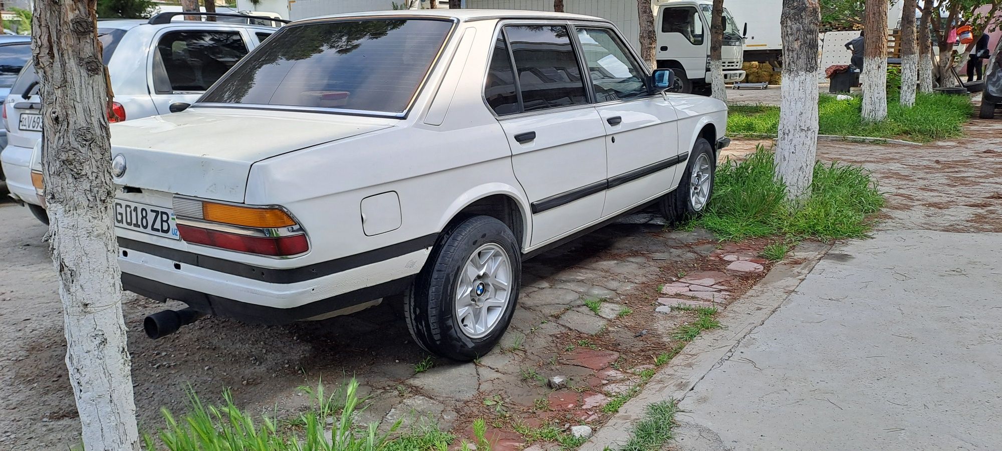 BMW e28 m10b18 injektor